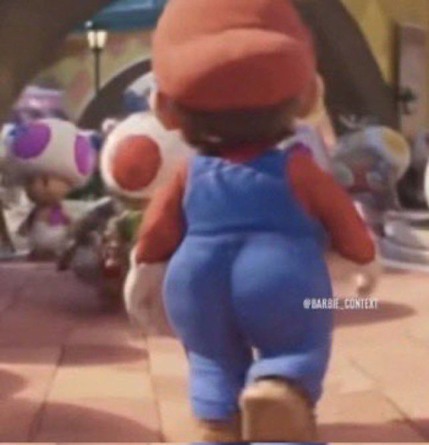 Mario walking away swaying his hips