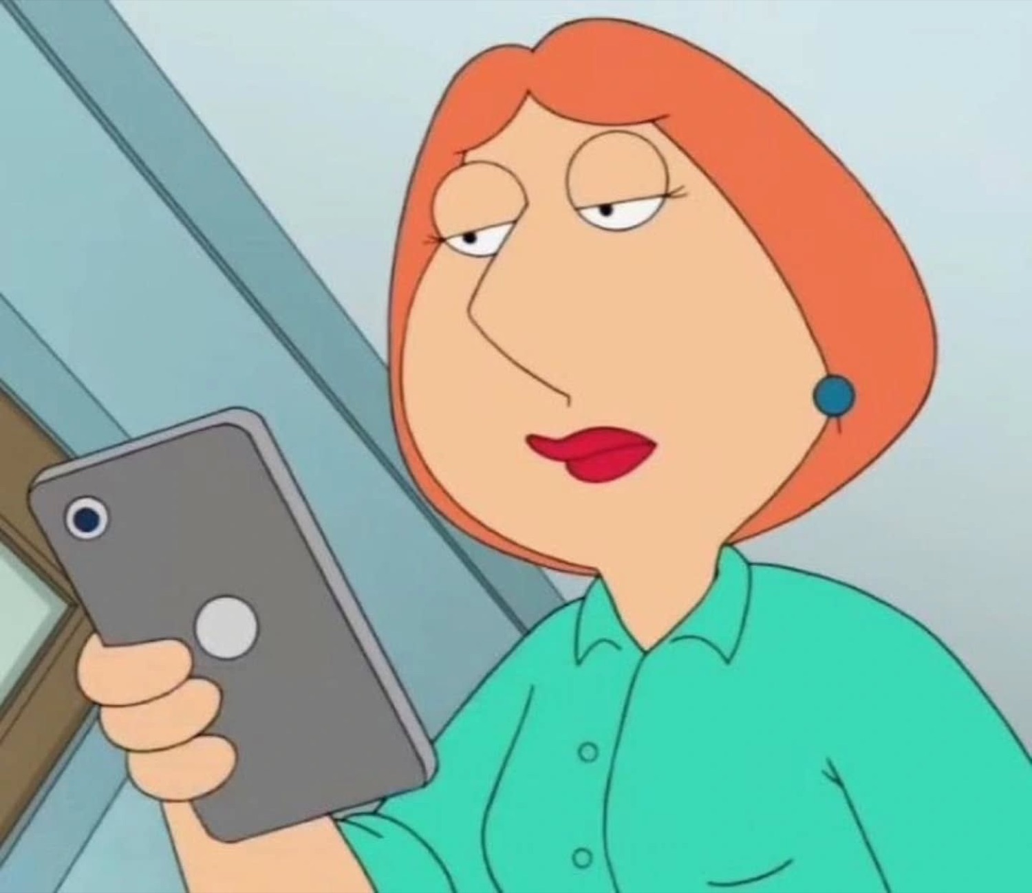 Lois Griffin holding a phone with half-lidded, unimpressed bedroom eyes