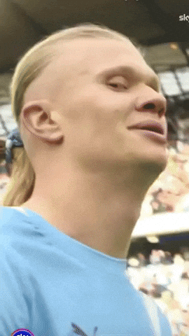 Erling Haaland side eye 