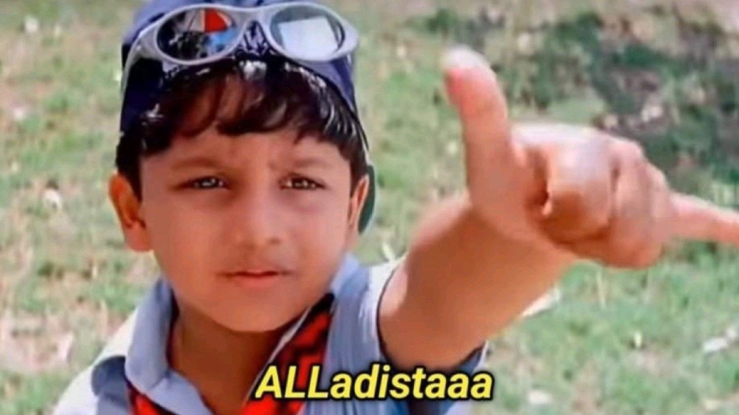 Kid pointing excitedly: 'ALLadistaaa' (I'll smash it)